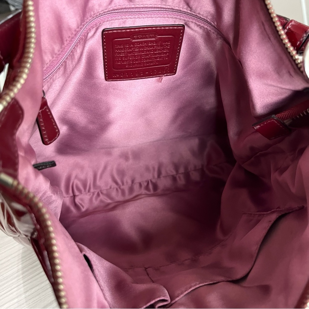 LIKE NEW! Matching Coach Chelsea Patent Leather 'Ashlyn' Hobo Handbag/Wallet - Picture 2 of 3
